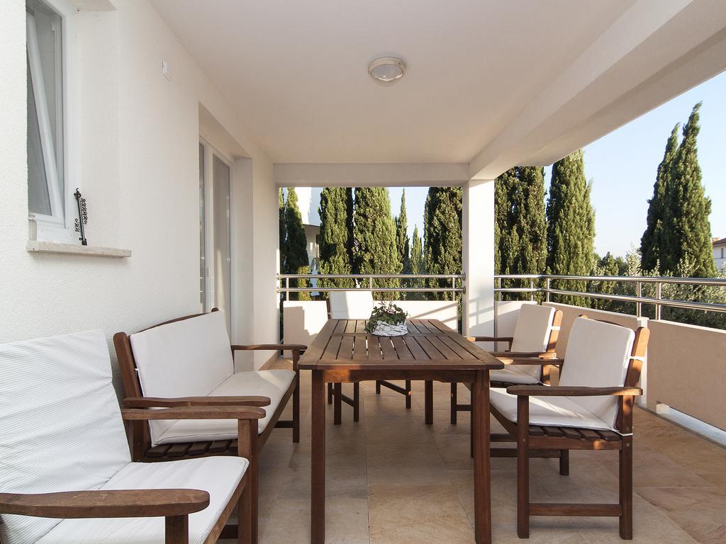 Apartments Ceja Near Sea Medolino Esterno foto